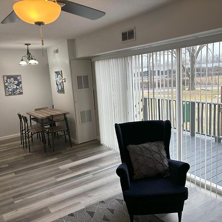 Peaceful Park 2 Bedroom Remodeled Family Suite Granite City Eksteriør bilde