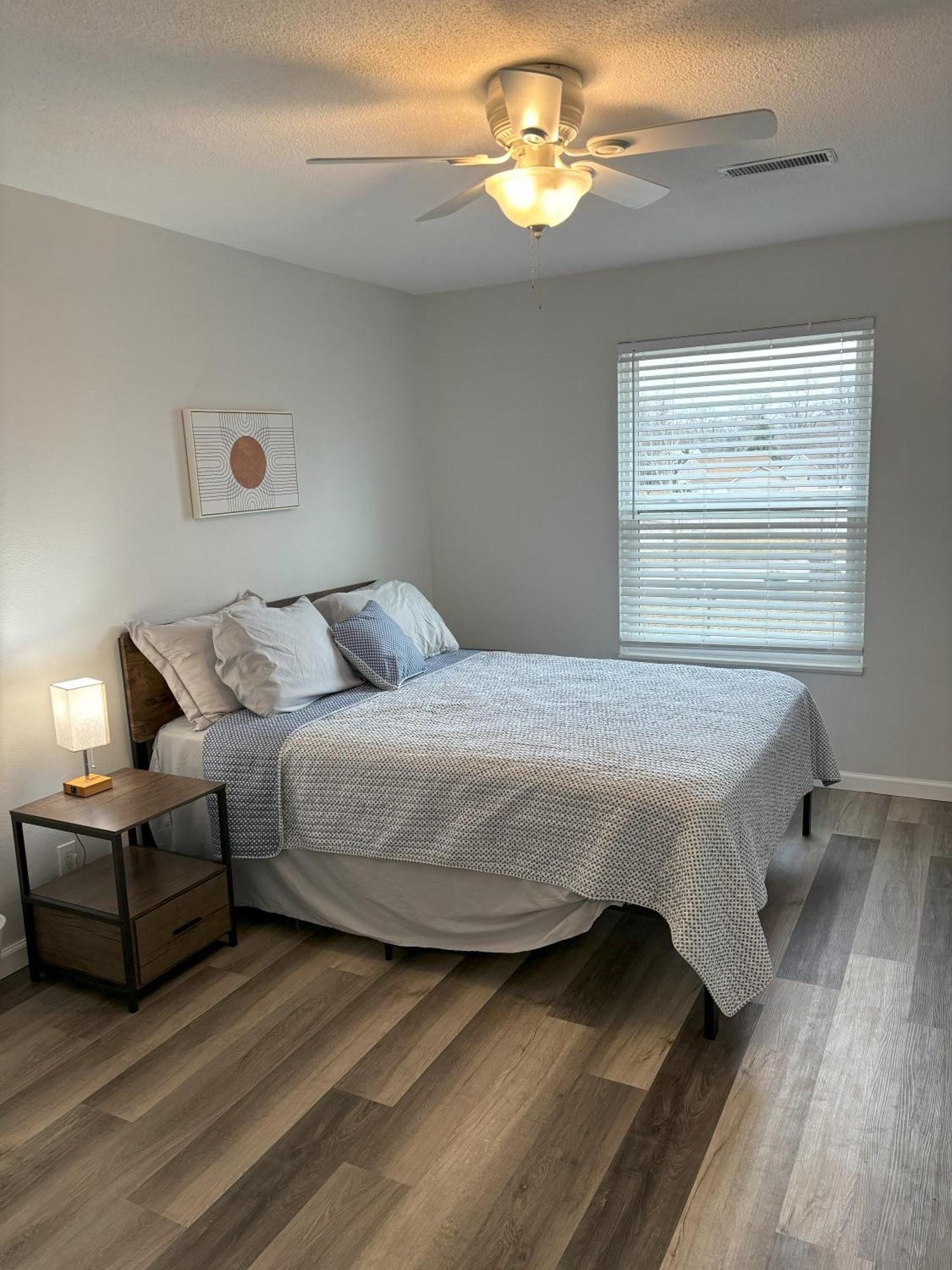 Peaceful Park 2 Bedroom Remodeled Family Suite Granite City Eksteriør bilde